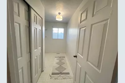 1317 E Knollwood Dr, Sandy, UT 84092 - Photo 20