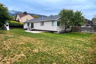 1317 E Knollwood Dr, Sandy, UT 84092 - Photo 28