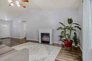 6456 S Mount Whitney Ln, Salt Lake City, UT 84118 - Photo 6