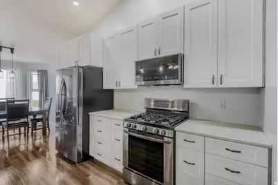 6456 S Mount Whitney Ln, Salt Lake City, UT 84118 - Photo 4