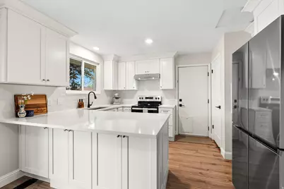 11308 S Hawkwood Dr, Sandy, UT 84094 - Photo 4