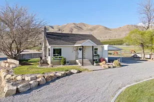 115 E 1600 N, Genola, UT 84655 - Photo 2