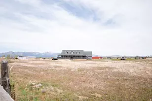 865 E 1800 N, Beaver, UT 84713 - Photo 4