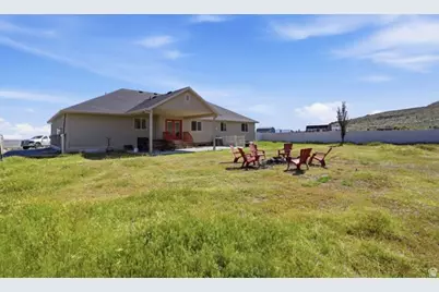 9317 N Sunset Dr, Thatcher, UT 84337 - Photo 42