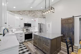 9317 N Sunset Dr, Thatcher, UT 84337 - Photo 14