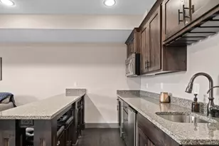 819 S Edgewater Ct E, Huntsville, UT 84317 - Photo 32