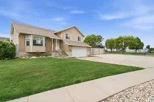 1315 W 1900 S, Woods Cross, UT 84087 - Photo 4