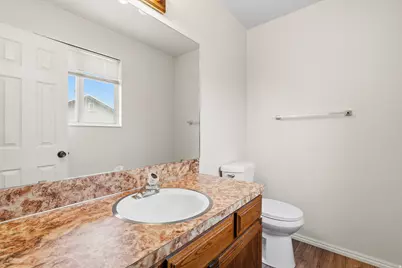1315 W 1900 S, Woods Cross, UT 84087 - Photo 16