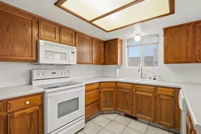 1315 W 1900 S, Woods Cross, UT 84087 - Photo 10