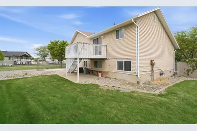 1315 W 1900 S, Woods Cross, UT 84087 - Photo 24