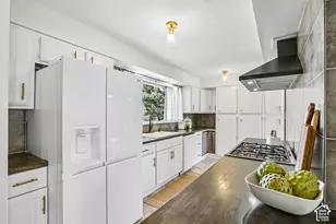 2512 S 150 W, Bountiful, UT 84010 - Photo 14