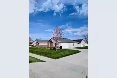 619 E 1st S S, Preston, ID 83263 - Photo 2