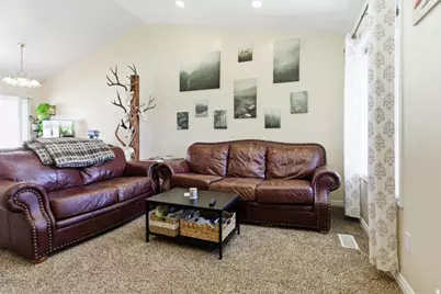 619 E 1st S S, Preston, ID 83263 - Photo 4