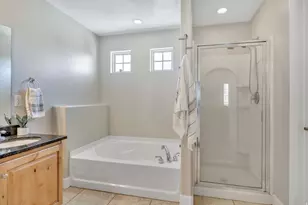 585 E Wyngate Pointe Ln, Draper, UT 84020 - Photo 14