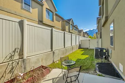 585 E Wyngate Pointe Ln, Draper, UT 84020 - Photo 24