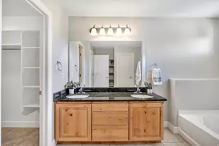 585 E Wyngate Pointe Ln, Draper, UT 84020 - Photo 12