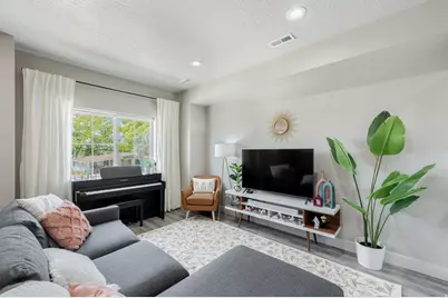 1356 N 250 W, Sunset, UT 84015 - Photo 4