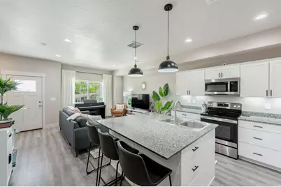 1356 N 250 W, Sunset, UT 84015 - Photo 4