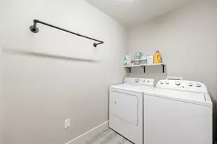 1356 N 250 W, Sunset, UT 84015 - Photo 16