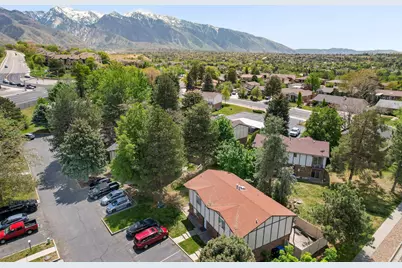 7445 Rich Way E, Cottonwood Heights, UT 84121 - Photo 40