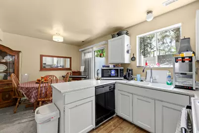 7445 Rich Way E, Cottonwood Heights, UT 84121 - Photo 34