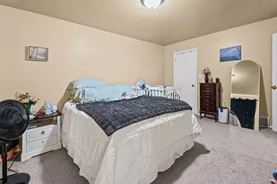 7445 Rich Way E, Cottonwood Heights, UT 84121 - Photo 14