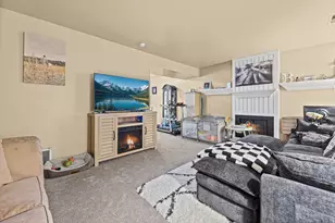 7445 S Rich Way, Cottonwood Heights, UT 84121 - Photo 2