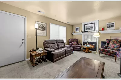 7445 Rich Way E, Cottonwood Heights, UT 84121 - Photo 28