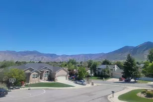 326 E Sage Cir S, Tooele, UT 84074 - Photo 4