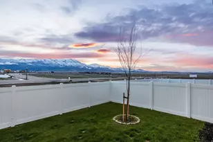 5189 N Willow Tree Rd, Eagle Mountain, UT 84005 - Photo 38
