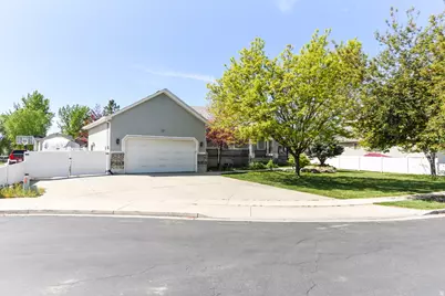 59 Keel Ct, Stansbury Park, UT 84074 - Photo 4