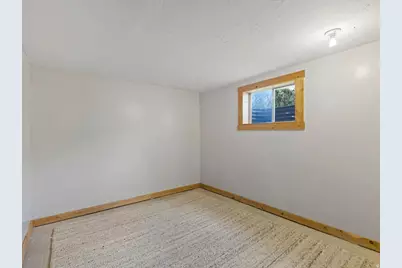 7168 S 1700 E, Cottonwood Heights, UT 84121 - Photo 22