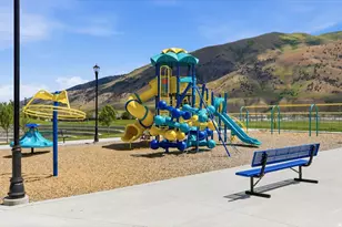 1388 E 380 S, Hyrum, UT 84319 - Photo 40
