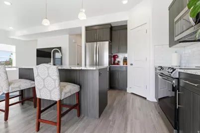 1388 E 380 S, Hyrum, UT 84319 - Photo 4