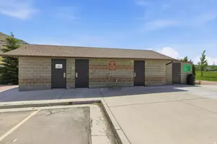 1388 E 380 S, Hyrum, UT 84319 - Photo 44