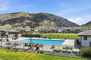 1388 E 380 S, Hyrum, UT 84319 - Photo 30