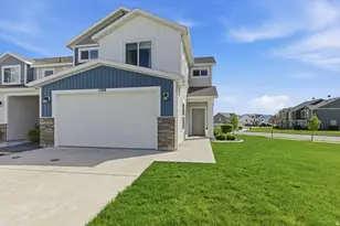 1388 E 380 S, Hyrum, UT 84319 - Photo 2
