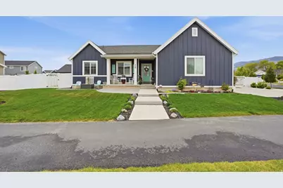 726 S School House Rd E, Saratoga Springs, UT 84045 - Photo 2