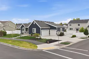 726 S School House Rd E, Saratoga Springs, UT 84045 - Photo 36