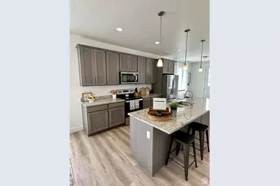 1671 N Center Point Ln, Salem, UT 84653 - Photo 4