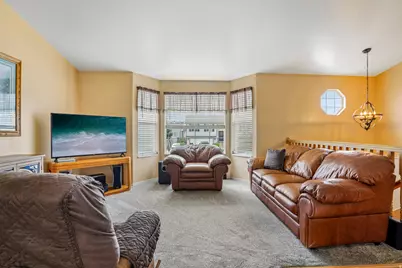 5429 S 4125 W, Roy, UT 84067 - Photo 2