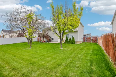 5429 S 4125 W, Roy, UT 84067 - Photo 18