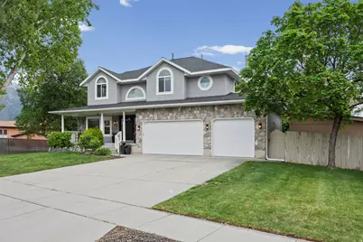 1554 E Buttercup Dr, Sandy, UT 84092 - Photo 14
