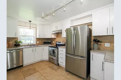 140 W 500 S, Logan, UT 84321 - Photo 18