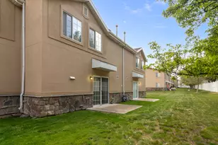 1546 W Compass Point Ln, West Jordan, UT 84084 - Photo 4