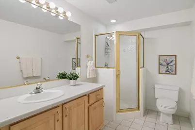 9725 S Ruskin Cir, Sandy, UT 84092 - Photo 48