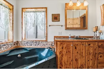 811 E Canyon Rd N, Mayfield, UT 84643 - Photo 20