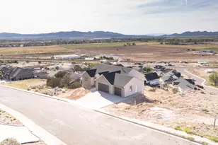 3256 W Kingsbury Dr, Cedar City, UT 84720 - Photo 8
