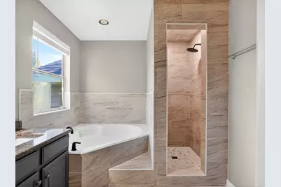 2790 E 25 S, Layton, UT 84040 - Photo 22