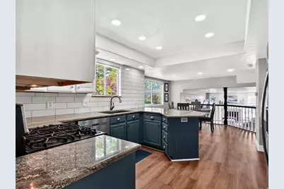 2790 E 25 S, Layton, UT 84040 - Photo 10